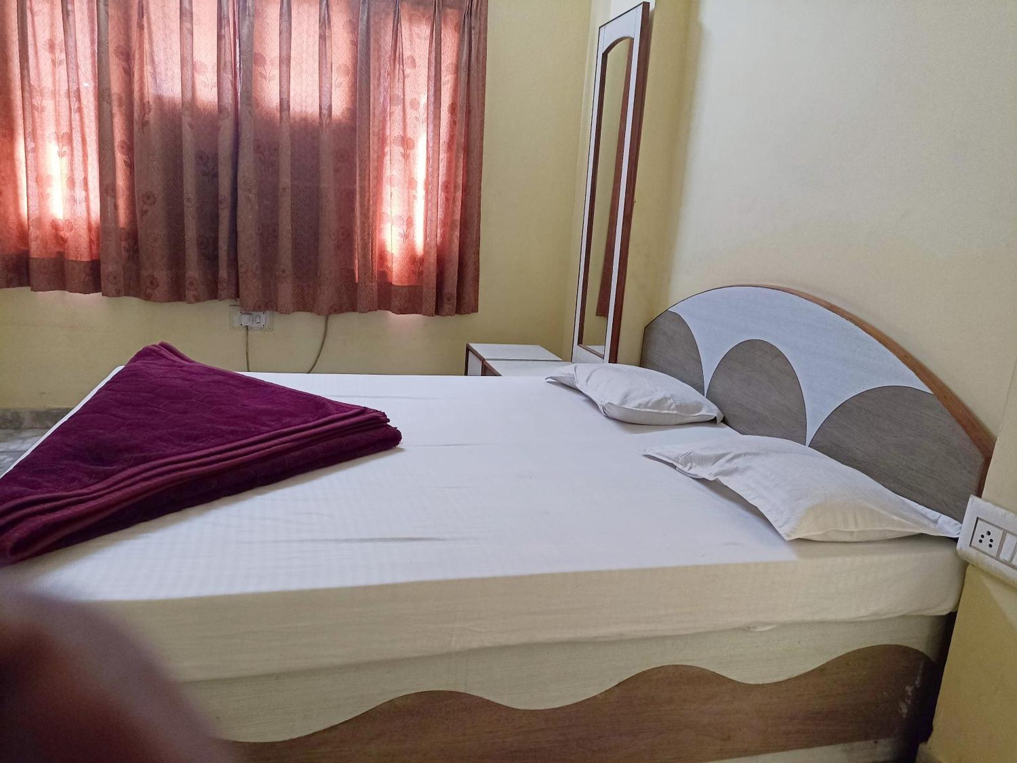 Hotel Shreeji Arpan Nāthdwāra Pokoj fotografie